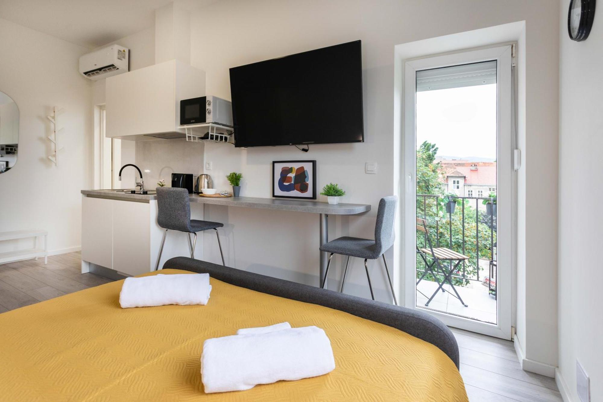 Bright And Modern Apartments In City Center Zágráb Kültér fotó